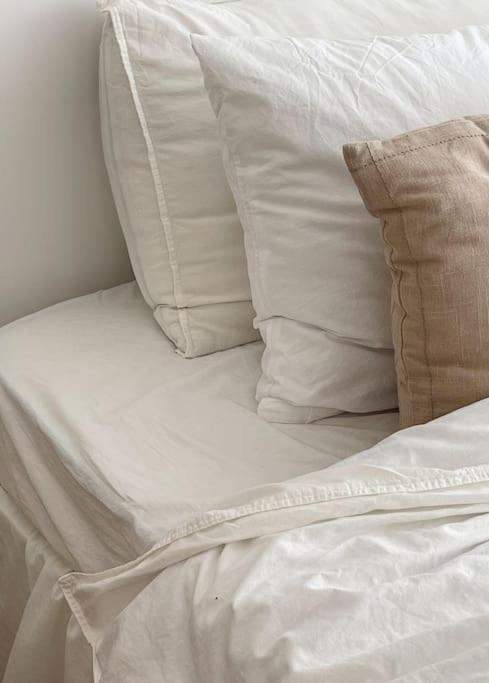 Supercentral King Bed Fast Wifi